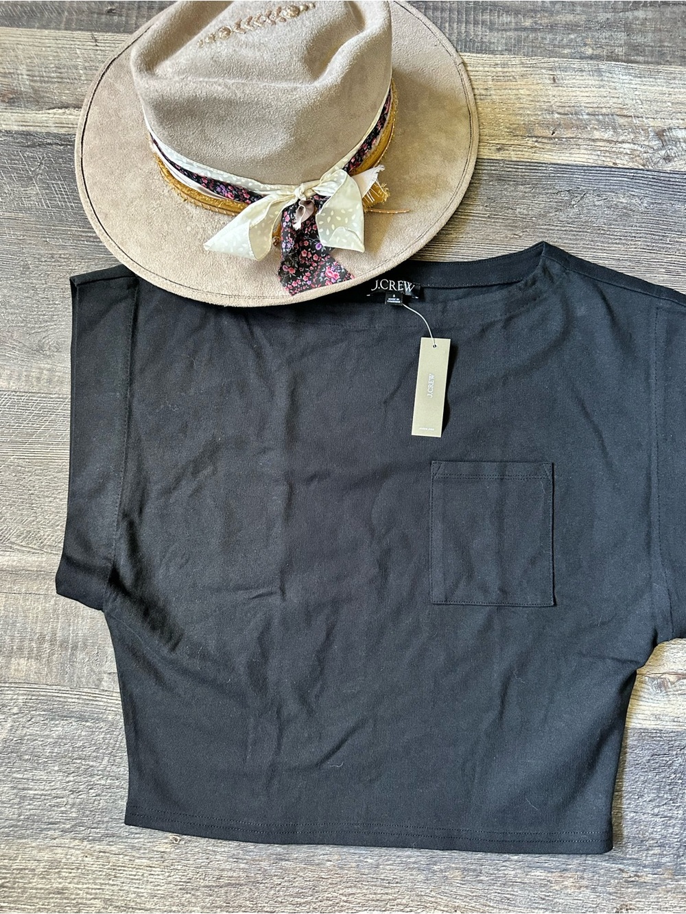 J. Crew Black Short-Sleeve Cropped Pocket Tee - Picture 4 of 6